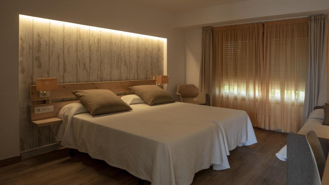 Hotel Royal Brooks Chandīgarh Zewnętrze zdjęcie